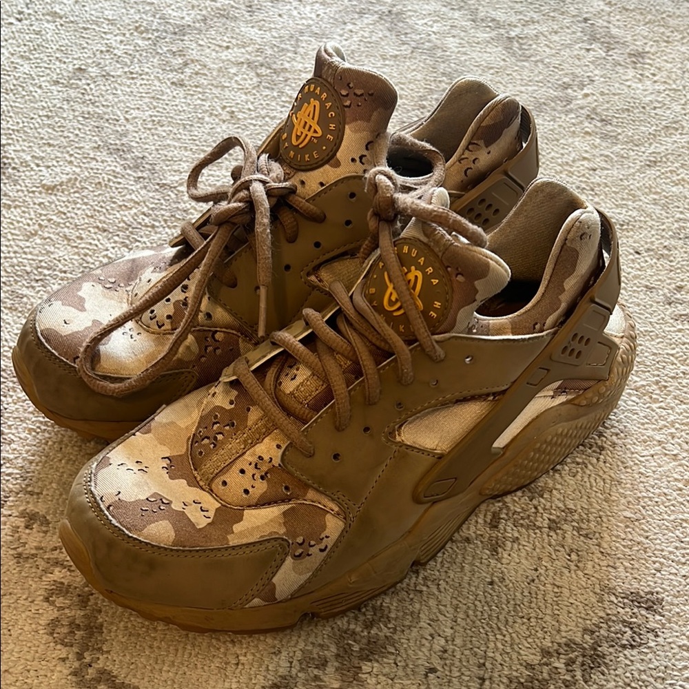 Nike Huarache Camouflage Sneakers